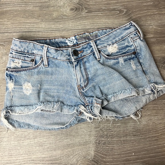 Bullhead Cutoff Denim Shorts - Picture 1 of 8